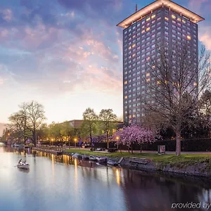 https://okura.amsterdamhotelsnl.com